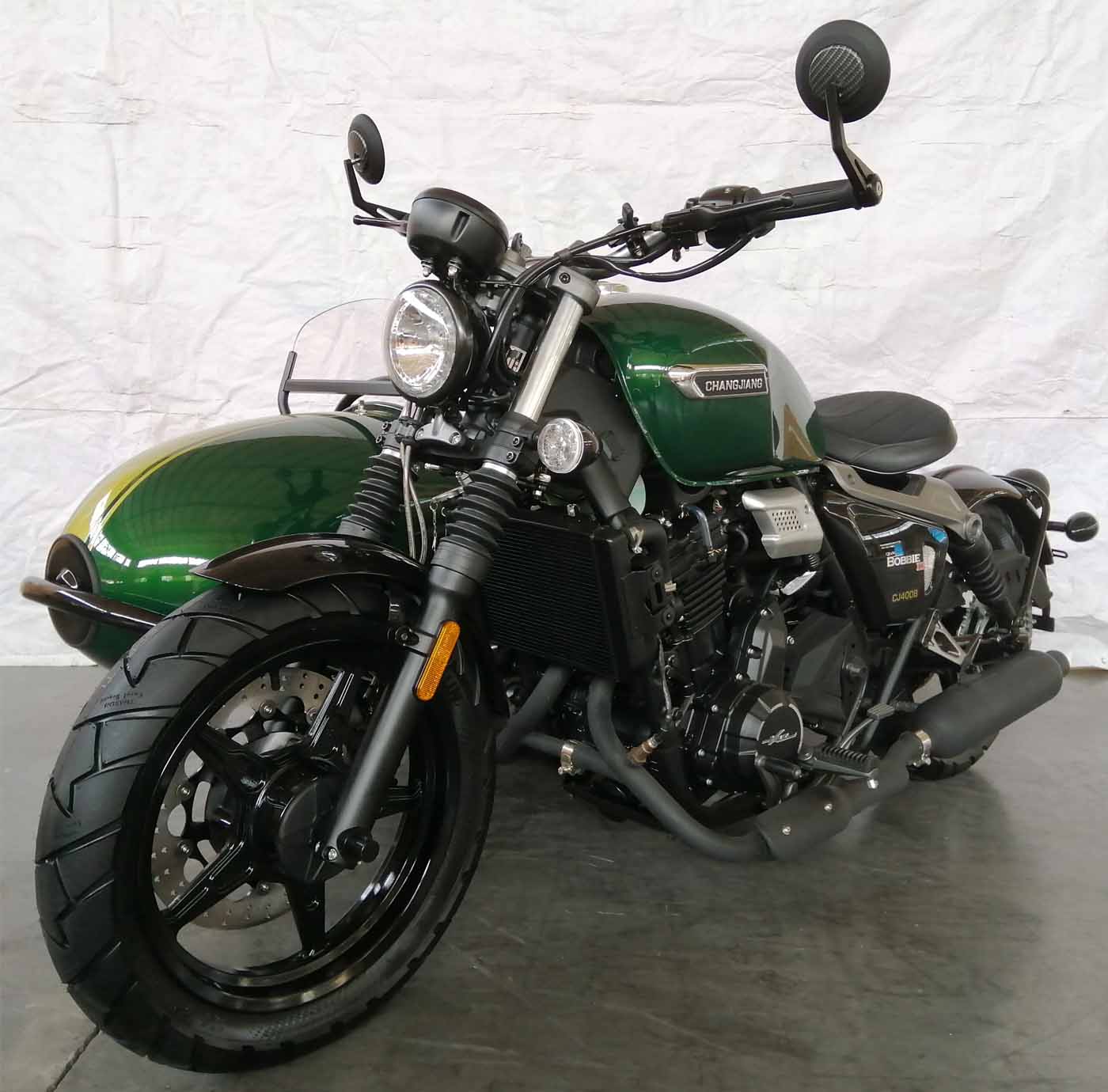 国产三缸400cc摩托车图片