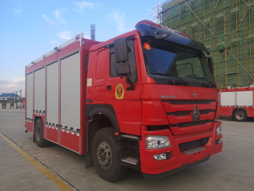 程力威牌CLW5140TXFQC200/HW器材消防車