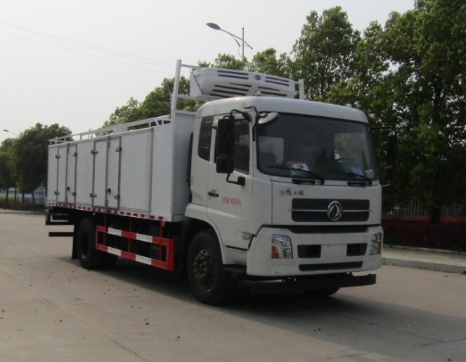 中汽力威牌HLW5180TSC6DF鮮活水產品運輸車