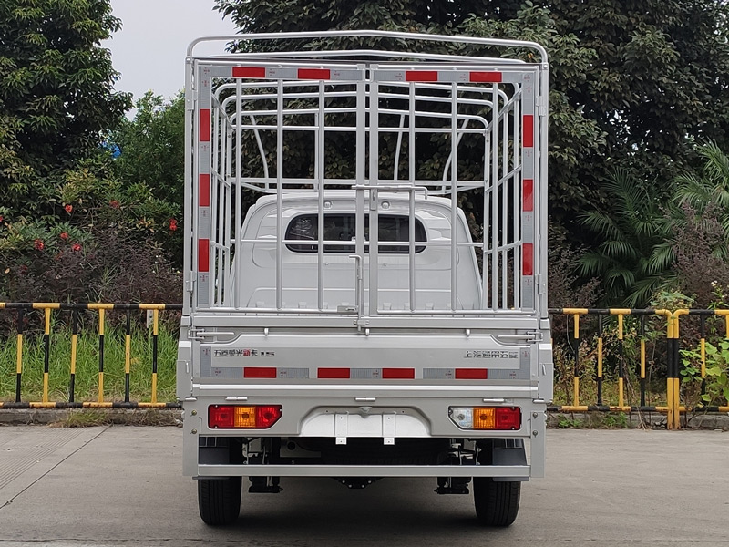 lzw5028ccyspwu五菱牌倉柵式運輸車