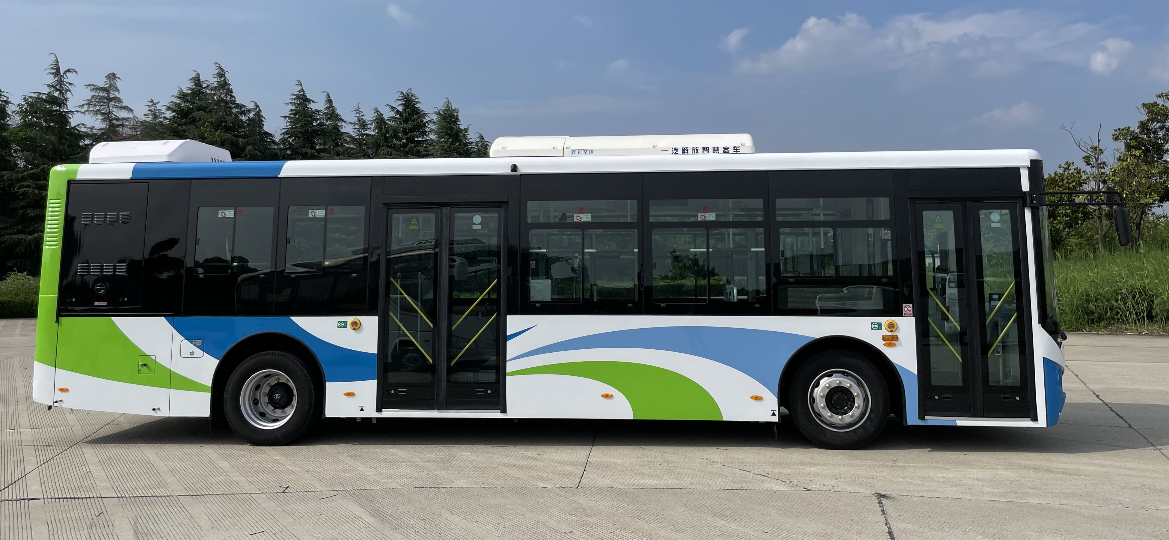 解放牌ca6100urbev28纯电动低入口城市客车