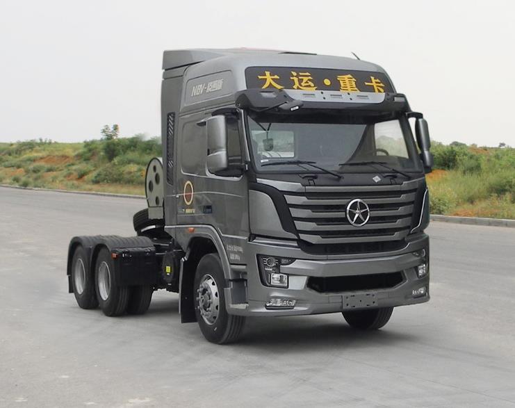 cgc4250n6fcgf大运牌460马力后双桥后八轮lng国六牵引汽车