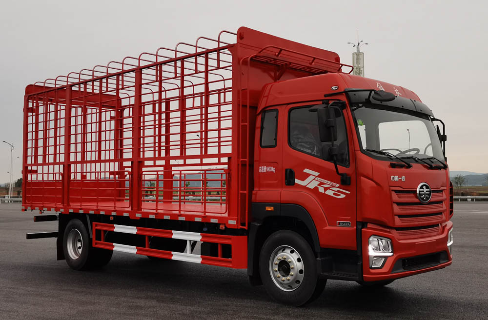 解放牌CA5180CCQP28K8L2E6A90畜禽運輸車