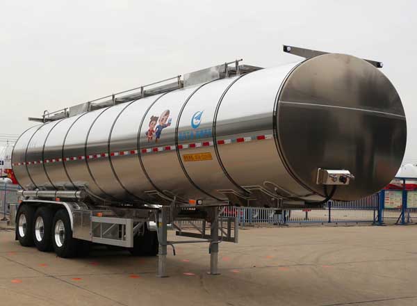 开乐牌11.6米34.1吨3轴铝合金液态食品运输半挂车(AKL9406GYSA)