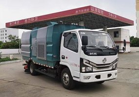 东风股份多利卡D6 CLW5070TXC6SL吸尘车