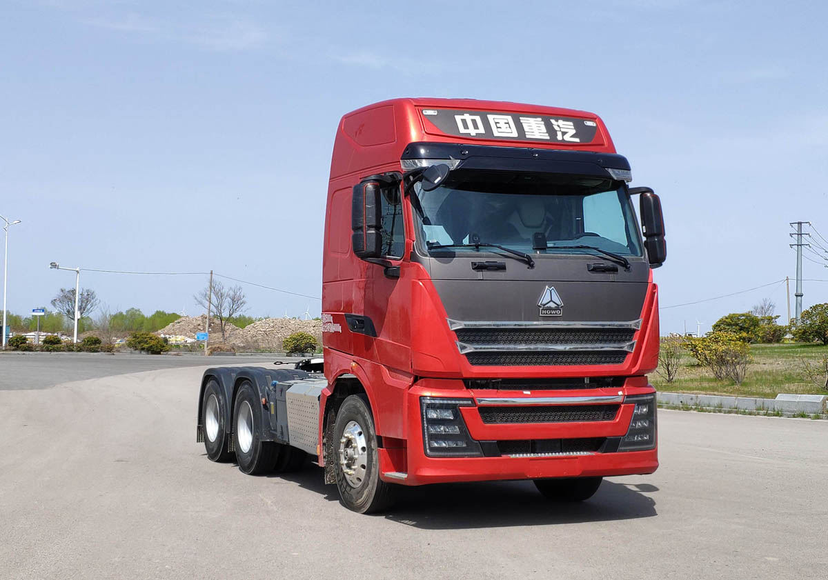 豪沃牌zz4257w324hf1b牵引汽车